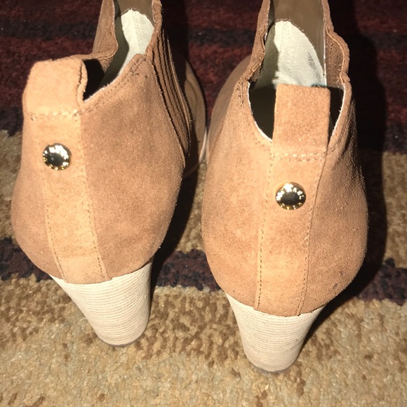 Micheal Kors Ankle Booties - Picture 5 of 8